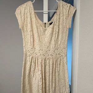 Banana Republic ivory dress (size 4)